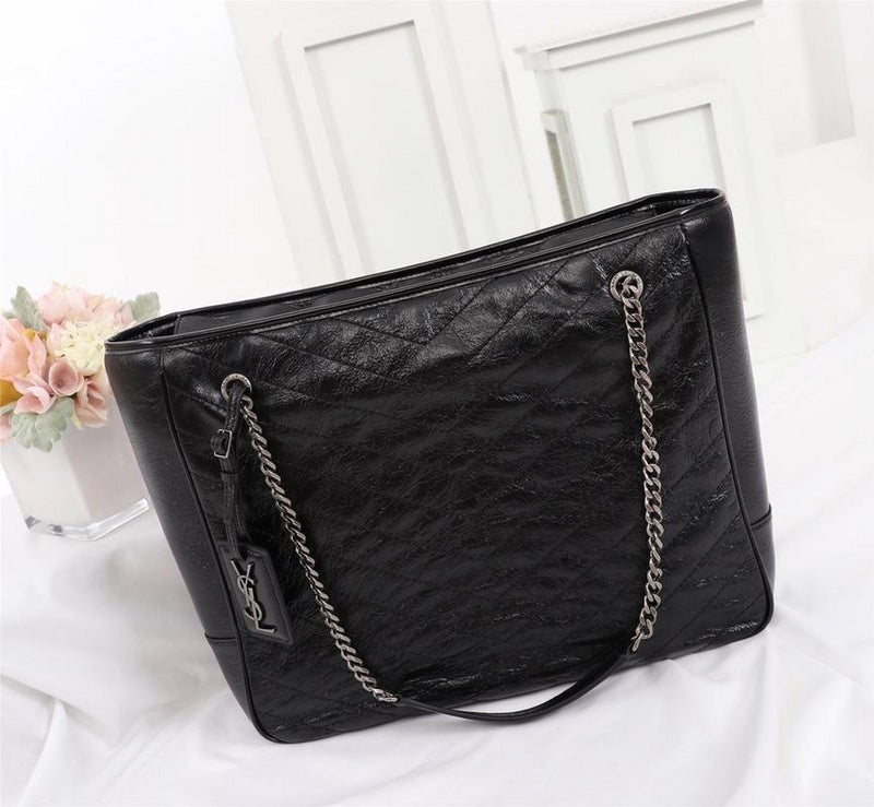 Amelia - YSL Bag - 2647
