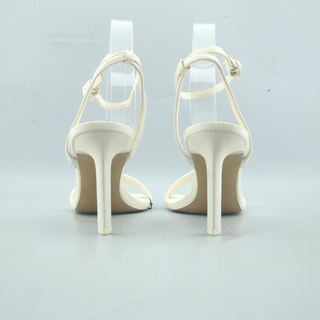 STRADIVARIUS .