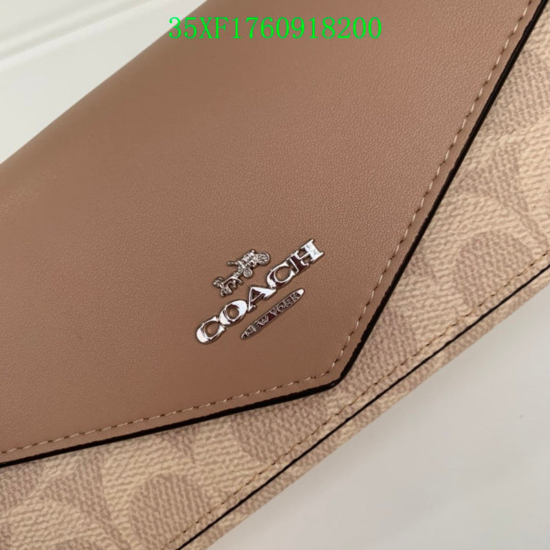 Amelia - CAH Wallet - 082
