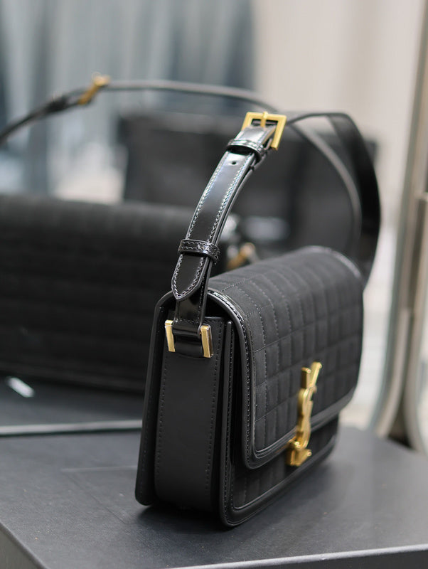 Amelia - YSL Bag - 1846