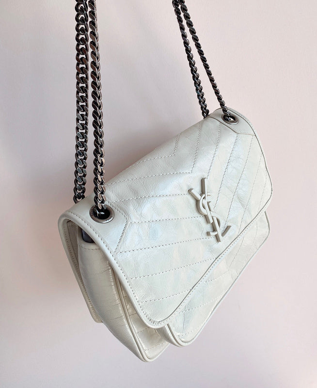 Amelia - YSL Bag - 3731