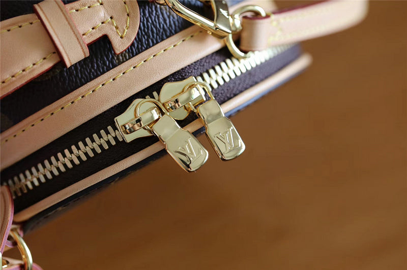 Fan Fashion Lu-Vi bags - 8338