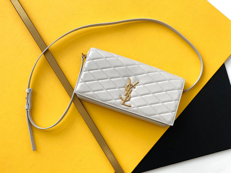 Amelia - YSL Bag - 4171