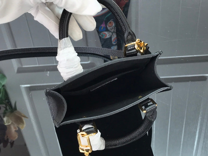 Fan Fashion Lu-Vi bags - 17620