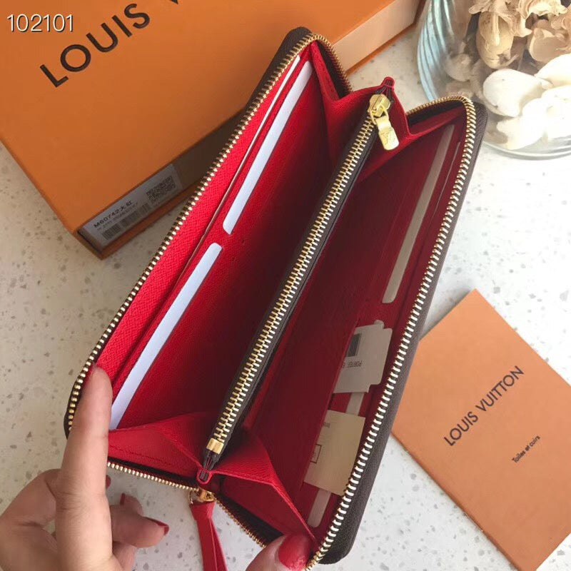 Amelia-LAON - All Wallets - 059