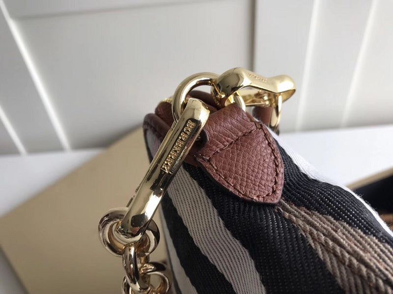 Burberry Bags - Bagsattire   498