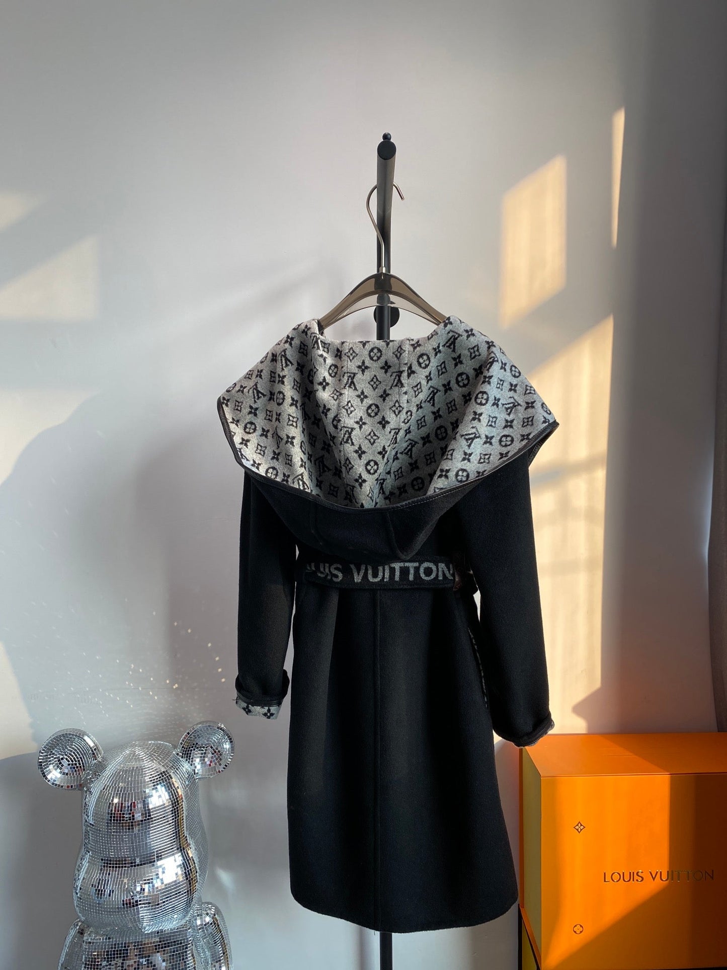 Luxury Louis Vuitton  Wrap Coat 043
