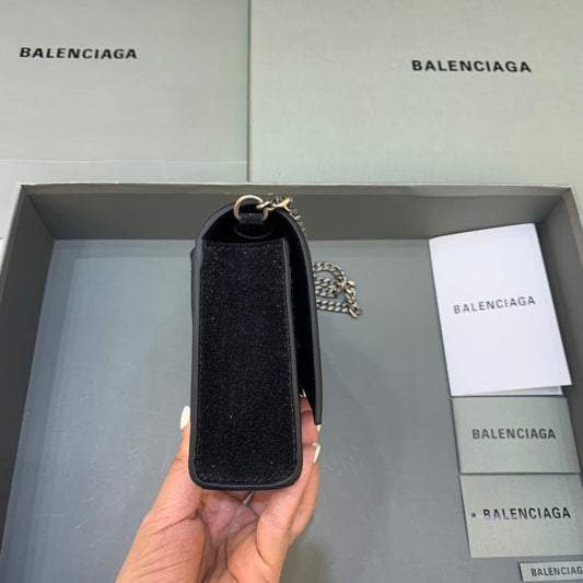BLN-Ciaga Hourglass Wallet On Chain in Black, For Women,  Bags 7.6in/19Amelia6560502102G1000