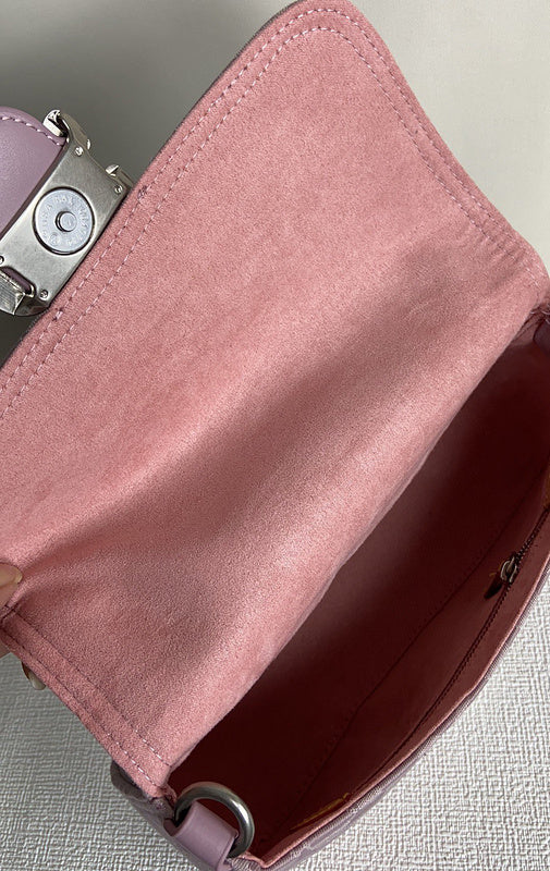 Amelia-i CAH Bags - 130