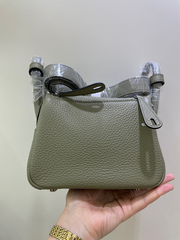 Amelia - HMS Bags - 1732