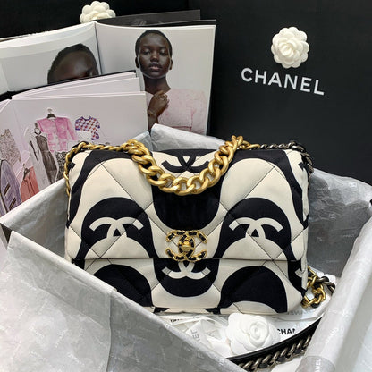 Wellow Bags - Chanel - Bags  - 527