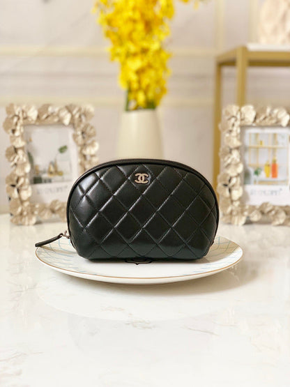 Wellow Bags - Chanel - Bags  - 111