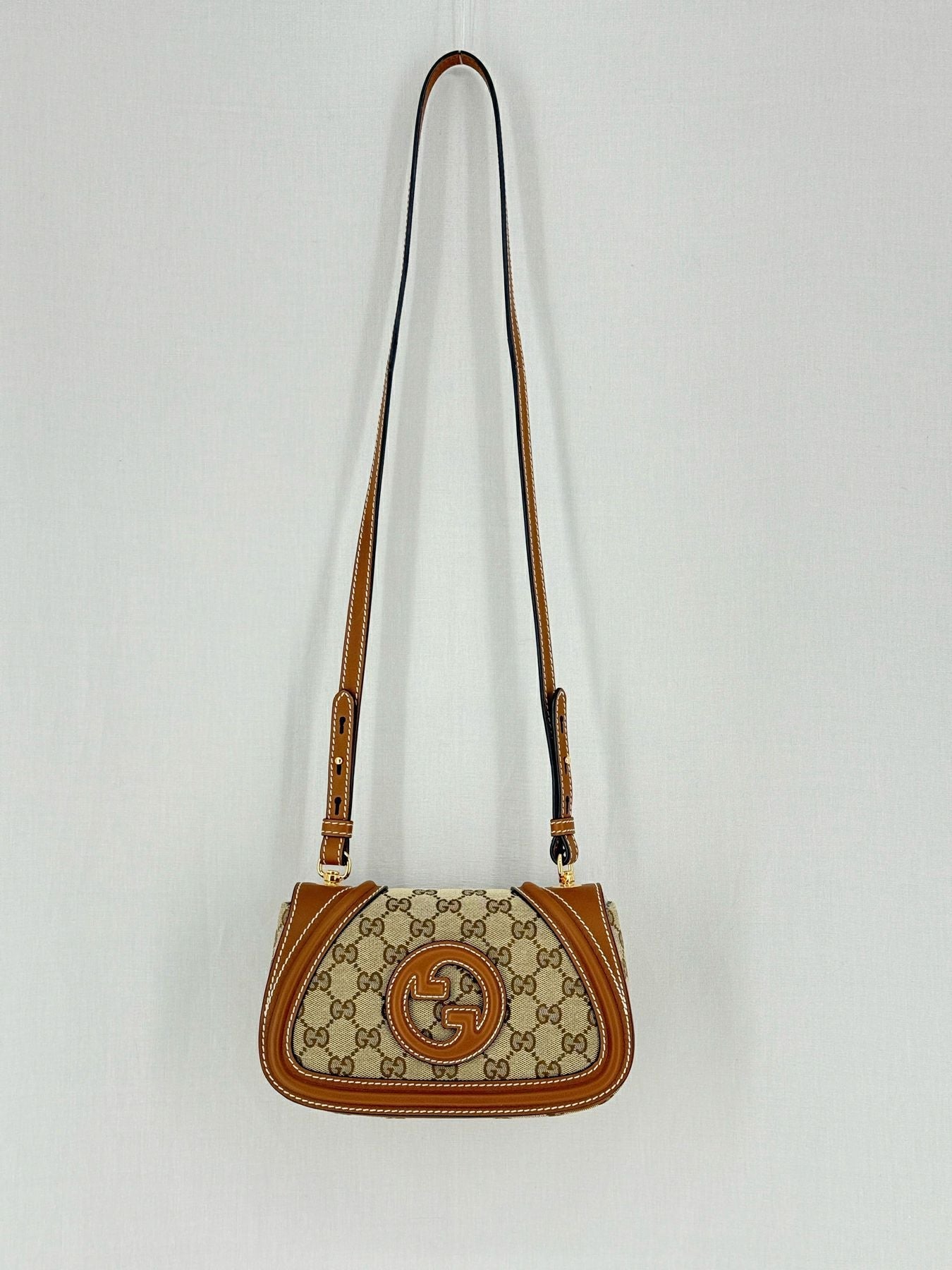 GUCCI Blondie Beige & Brown GG Shoulder Bag