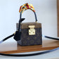 Fan Fashion Lu-Vi bags - 9401