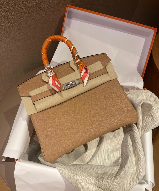 Amelia - HMS Bags - 1776
