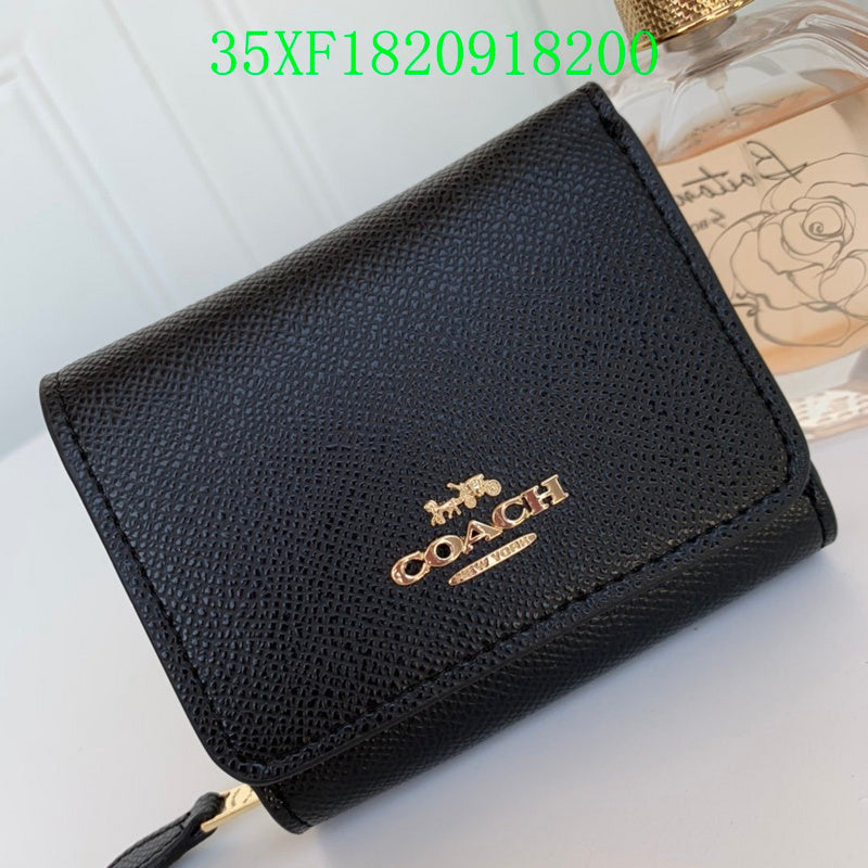 Amelia - CAH Wallet - 077