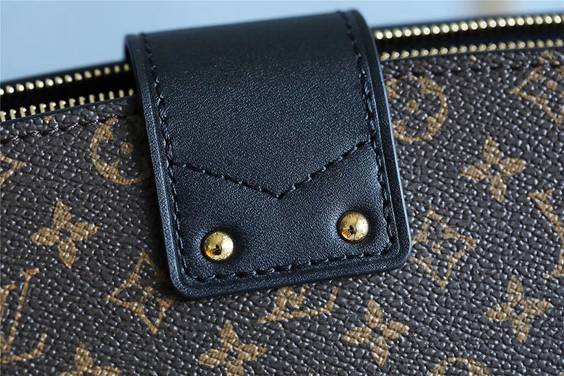 Fan Fashion Lu-Vi bags - 8200