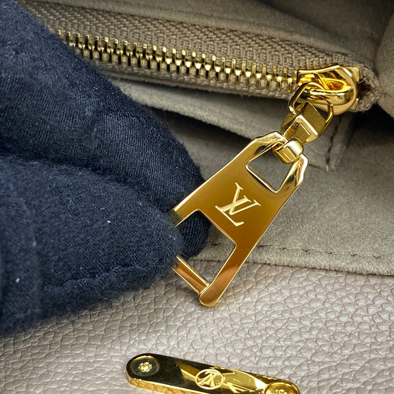 Fan Fashion Lu-Vi Bags - 16666