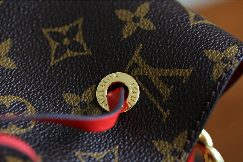Fan Fashion Lu-Vi bags - 8575