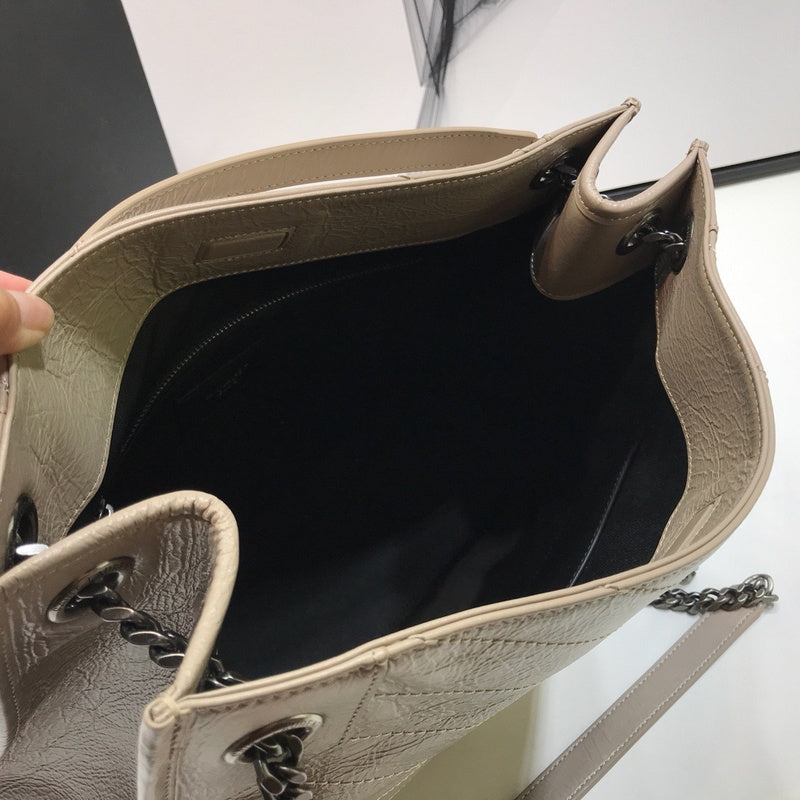 Amelia - YSL Bag - 2342