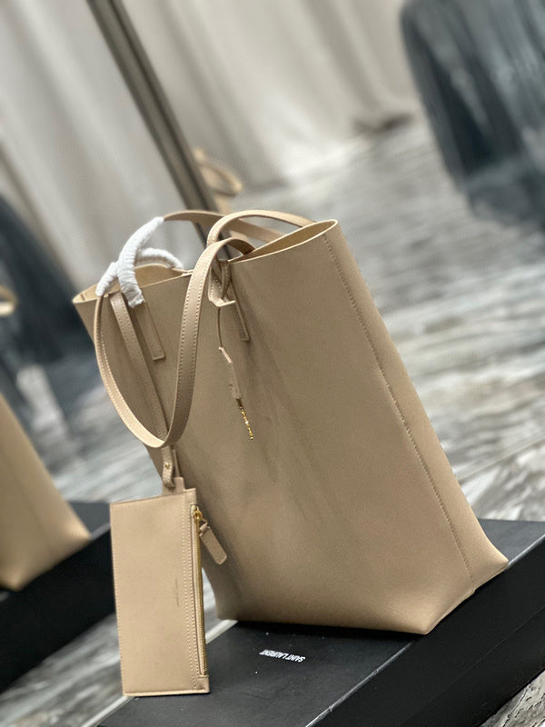 Amelia - YSL Bag - 3951