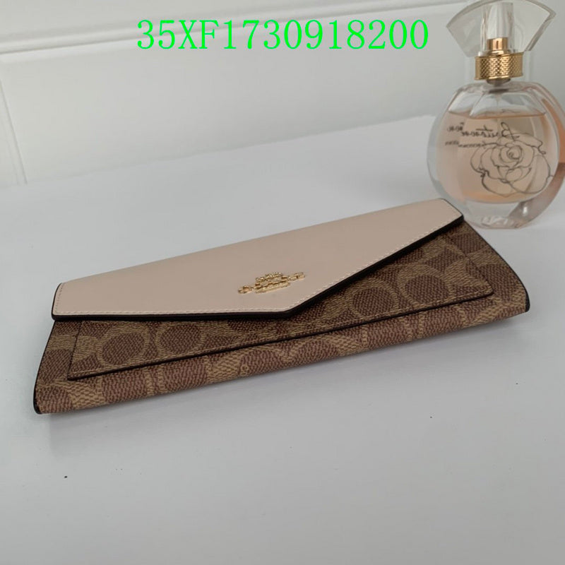 Amelia - CAH Wallet - 086