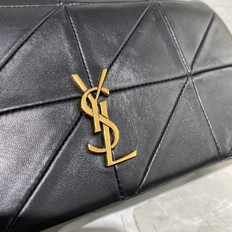 Amelia - YSL Bag - 4100