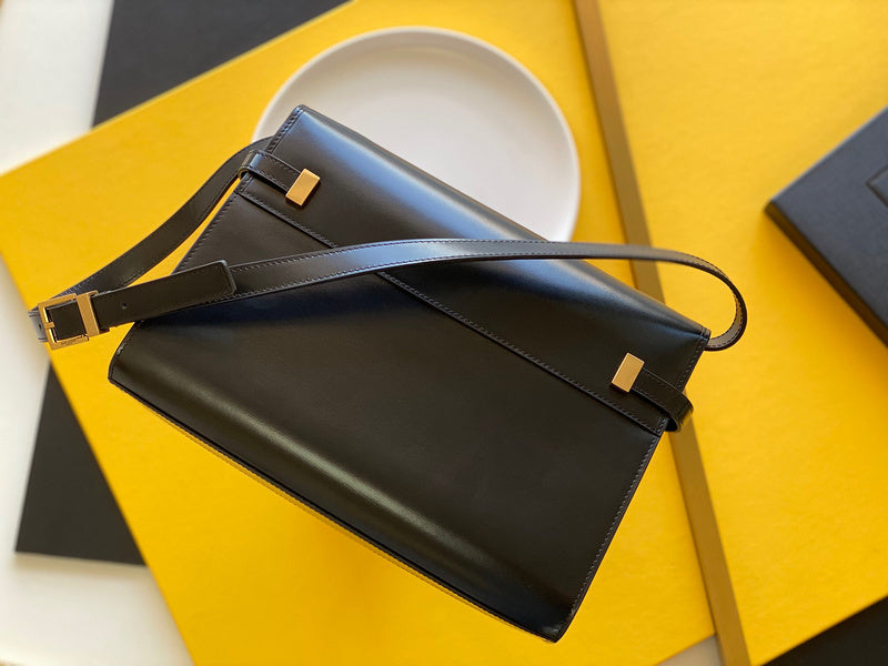 Amelia - YSL Bag - 3742