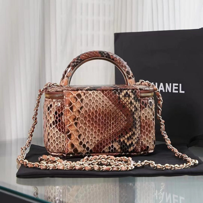Wellow Bags - Chanel - Bags  - 170