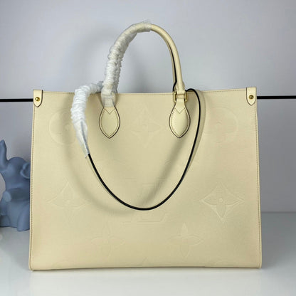 Fan Fashion Lu-Vi bags - 17705