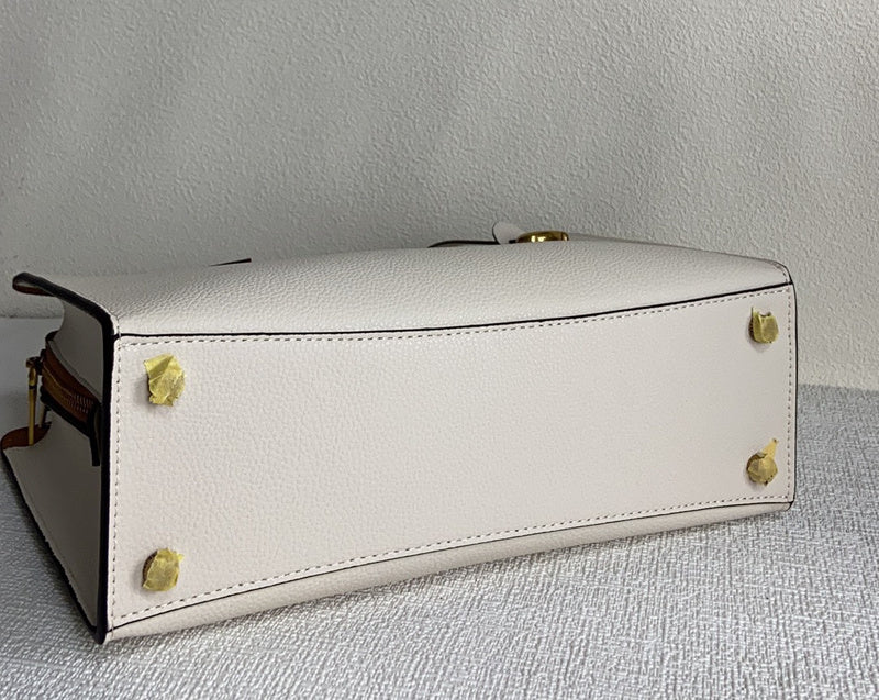 Amelia-i CAH Bags - 111