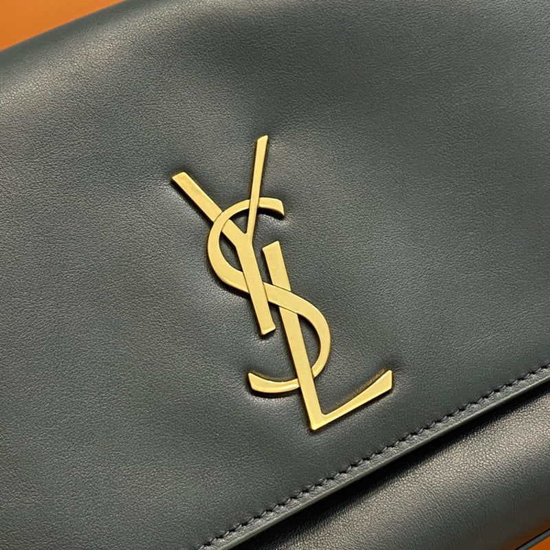 Amelia - YSL Bag - 2042