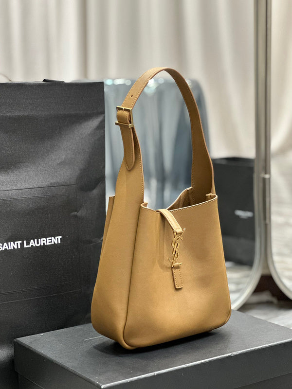 Amelia - YSL Bag - 3969