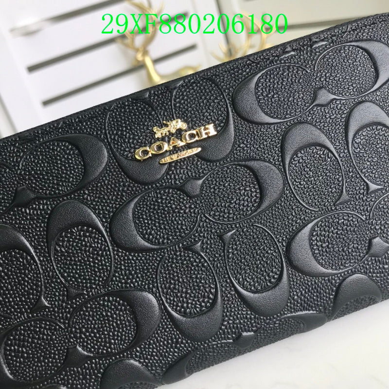 Amelia - CAH Wallet - 017