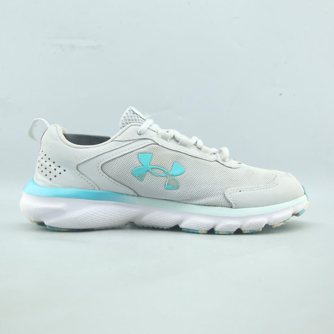UNDER ARMOUR CHARGED ASSERT 9