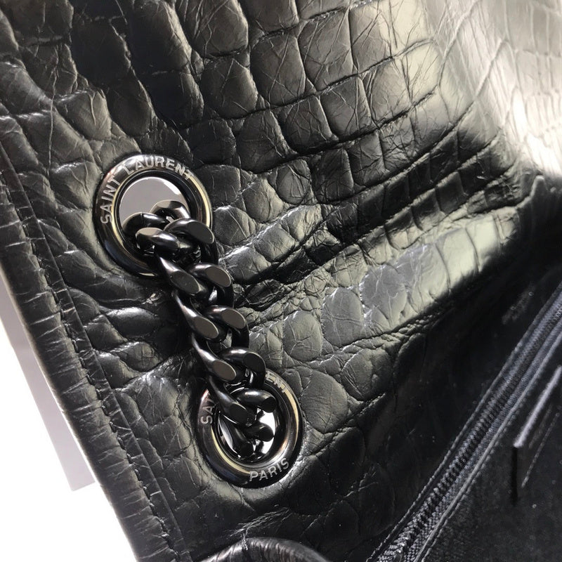 Amelia - YSL Bag - 2240