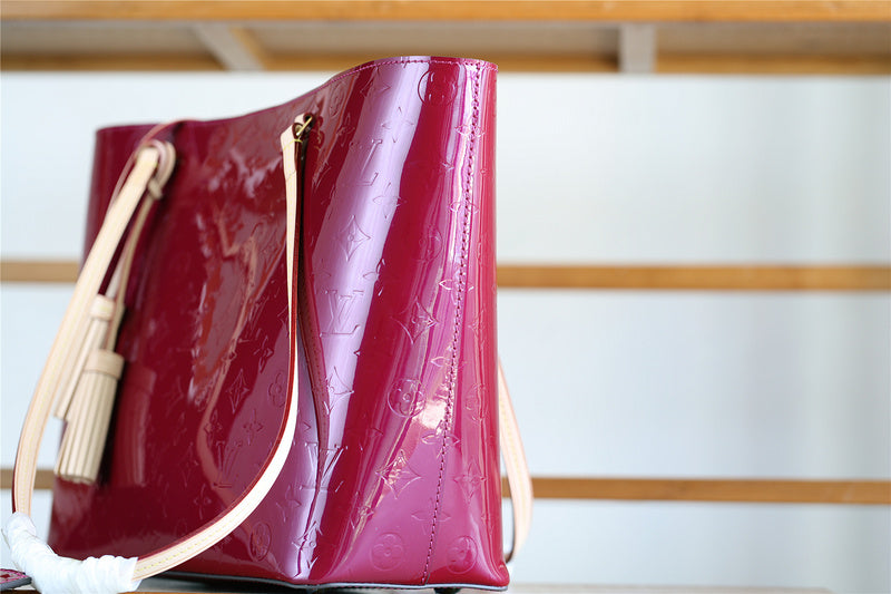 Fan Fashion Lu-Vi bags - 8104