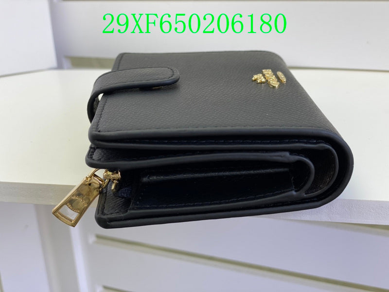 Amelia - CAH Wallet - 043