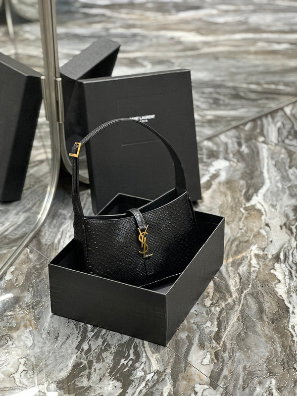 Amelia - YSL Bag - 2493