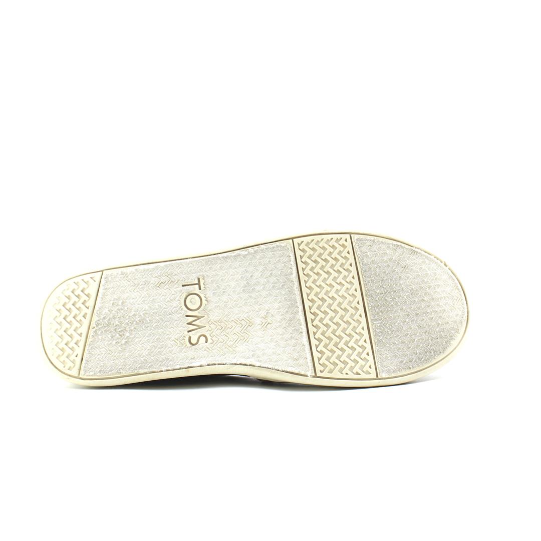 TOMS .