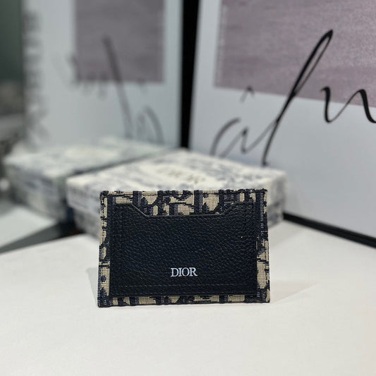 Amelia - DOR Wallets - 043