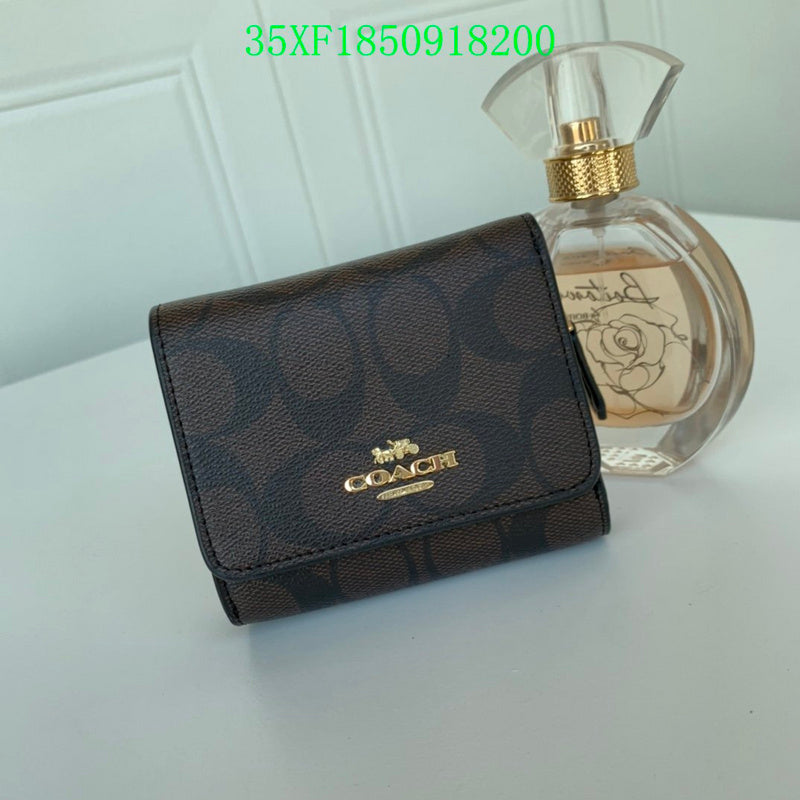 Amelia - CAH Wallet - 073