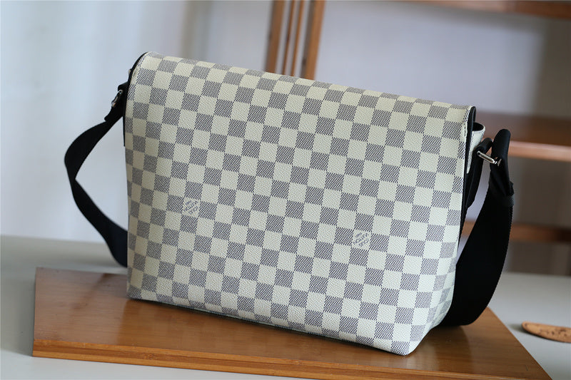 Fan Fashion Lu-Vi bags - 10498
