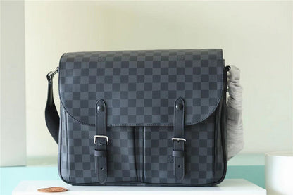 Fan Fashion Lu-Vi bags - 9956