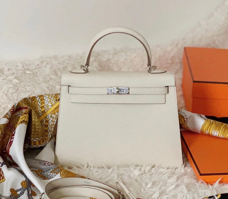 Amelia - HMS Bags - 1775