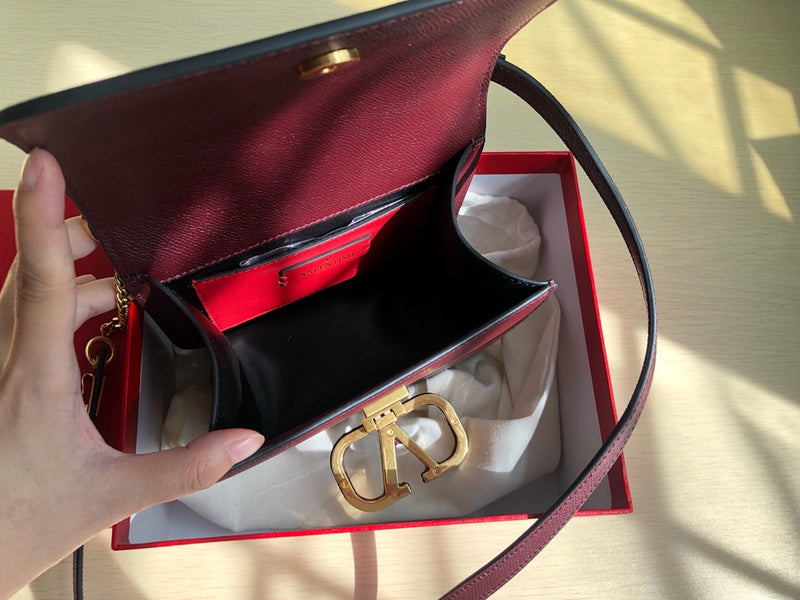 VAL LUXURY BAGS - FOR FASHION LOVERS  AFFORDABLE LUXURY BAGS- 1304