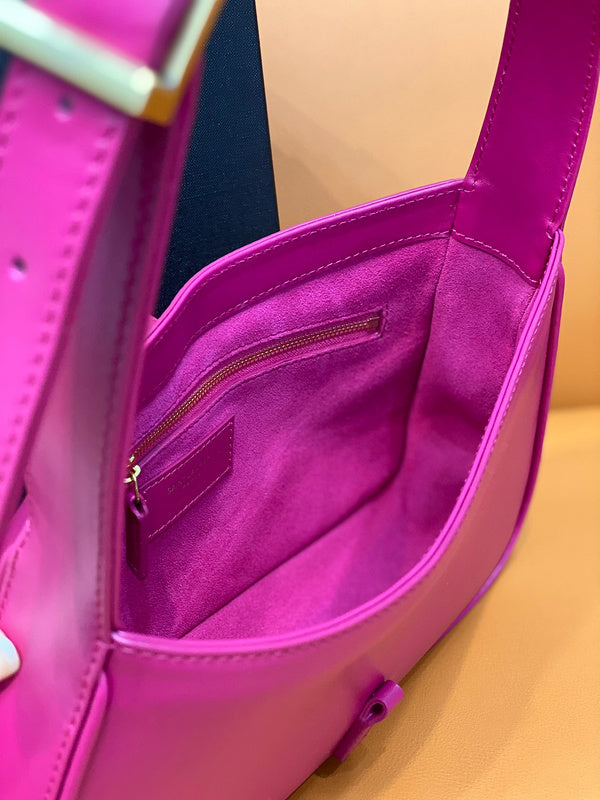 Amelia - YSL Bag - 2007