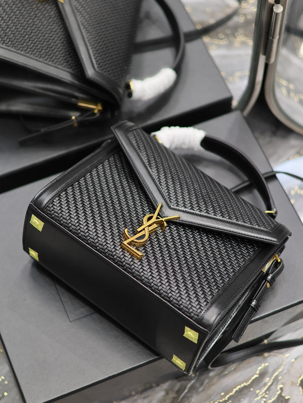 Amelia - YSL Bag - 1826