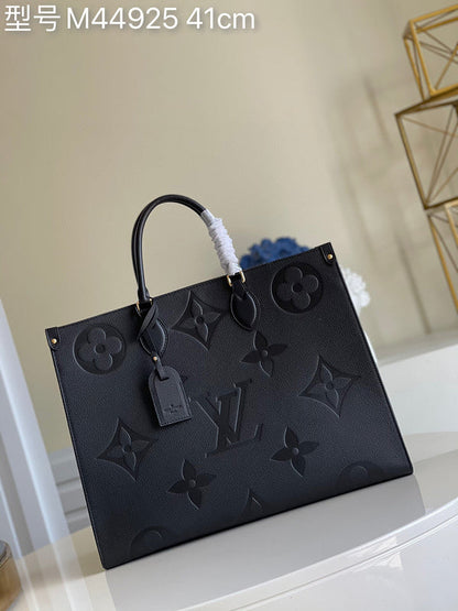 Fan Fashion Lu-Vi bags - 17161