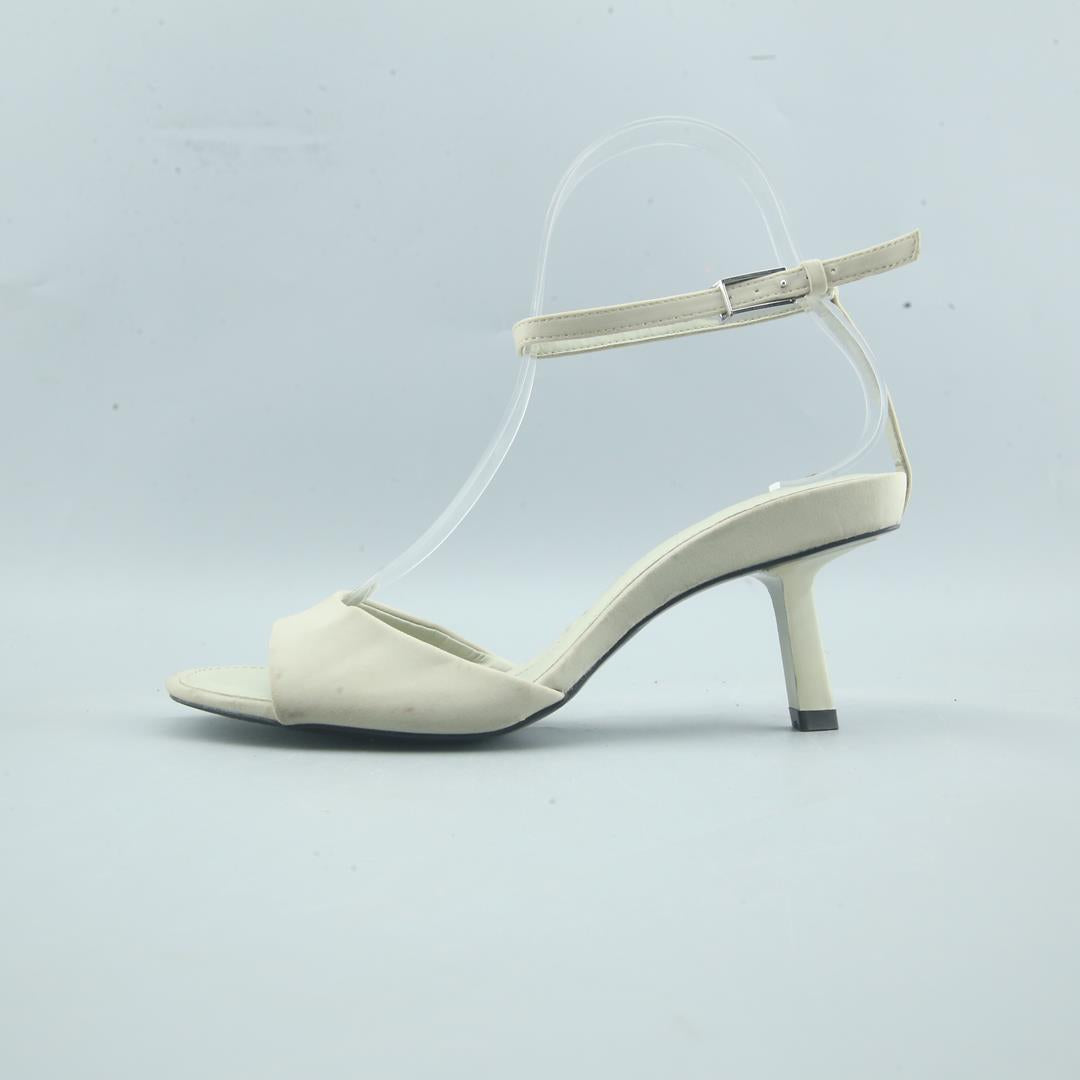 ZARA. .